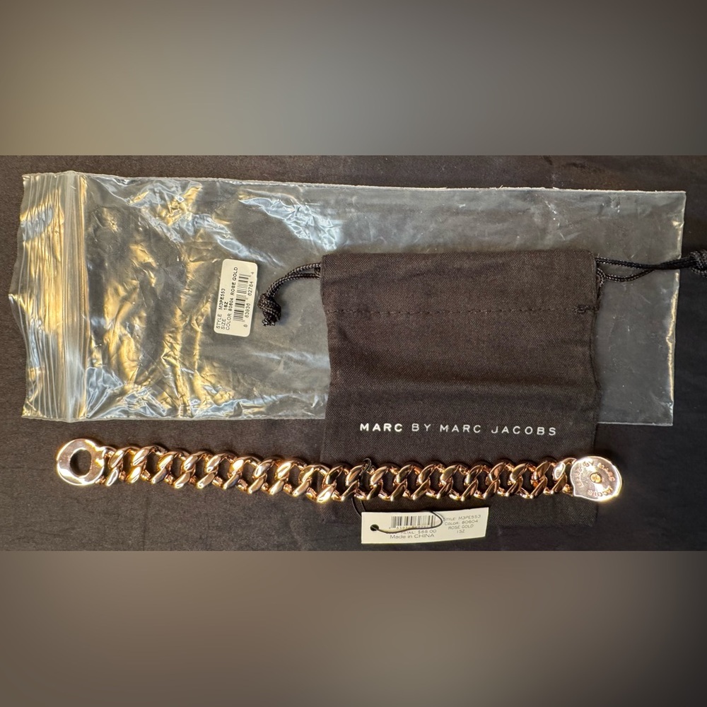 NWT Marc Jacob's Rose Gold 7" Bracelet Unisex